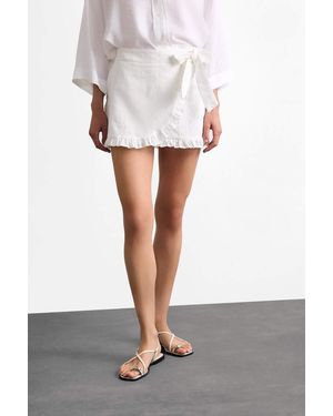 Defacto Gebundener Weißer Mini-Shorts-Rock Für Damen