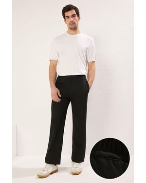 Trendyol Schwarze, Gerade Gestrickte Freizeithose Für Herren - Weiß