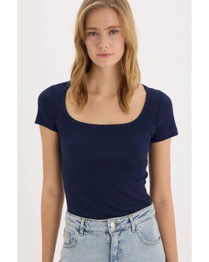 Defacto Slim-Fit-Camisole-T-Shirt Mit Rundhalsausschnitt – Kurze Ärmel Mit Druckknöpfen E6579Ax25Sp Für Damen - Blau