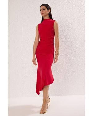 Trendyol Rotes, Gestricktes, Elegantes Abendkleid Mit Rüschen Am Saum Und Detailliertem Für Damen
