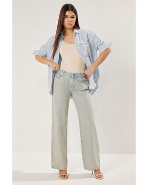 Trendyol Hellblaue Boyfriend-Jeans Mit Niedriger Taille Für Damen