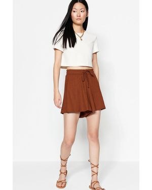 Trendyol Braune Relaxed Fit Shorts Mit Normaler Taille Und Wickel-/Strukturstrickmuster Für Damen