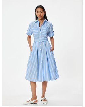 Koton Midi-Länge, Ausgestelltes Hemdkleid, Übergroßer Gürtel, Detailliertes, Kurzärmliges Kleid Mit Taschen Für Damen - Blau