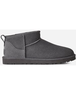 UGG Classic Ultra Mini Sheepskin Classic Boots - Black
