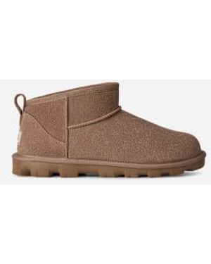 UGG Botte Essential Ultra Mini - Marron