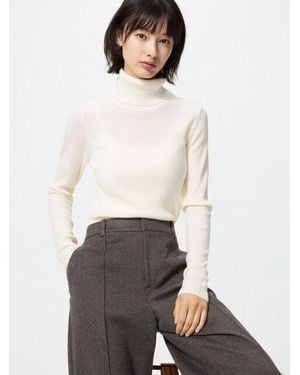 Uniqlo 100% Merino Ribbed Turtleneck Jumper - White