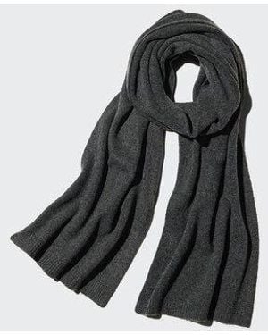 Uniqlo Soufflé Yarn Knit Stole - White