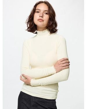 Uniqlo Heattech Extra Warm Cashmere Blend Ribbed High Neck T-Shirt - Natural