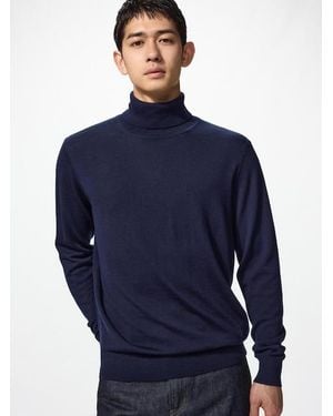 Uniqlo 100% Merino Turtleneck Jumper - Blue
