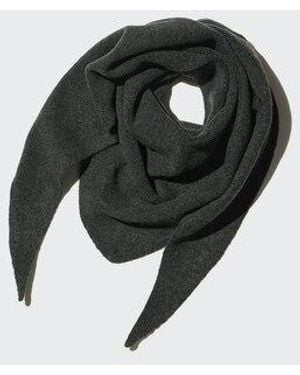 Uniqlo Soufflé Yarn Triangle Scarf - Black