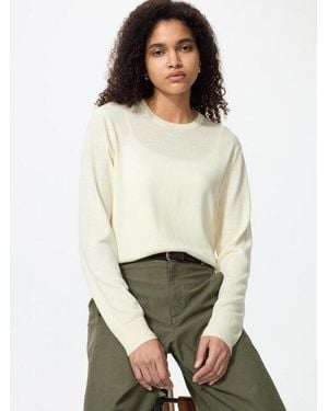 Uniqlo 100% Merino Crew Neck Jumper - Natural
