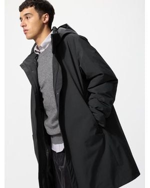 Uniqlo Abrigo Híbrido Plumas - Negro