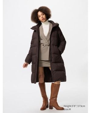 Uniqlo Abrigo Largo Plumas Sin Costuras - Multicolor