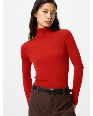 Uniqlo 100% Merino Ribbed Turtleneck Jumper - Red