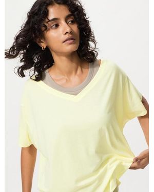 Uniqlo Airism Relaxed V Neck T-Shirt - Yellow
