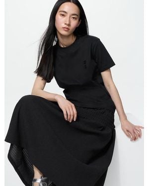 Uniqlo Graphic T-Shirt - Black
