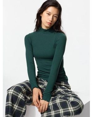 Uniqlo Heattech Extra Warm Cashmere Blend Ribbed High Neck T-Shirt - Green
