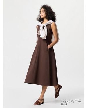 Uniqlo Vestido Ultraelástico (Sin Mangas) - Marrón