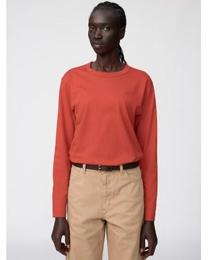 Uniqlo 100% Supima Cotton T-Shirt (Long Sleeve) - Red