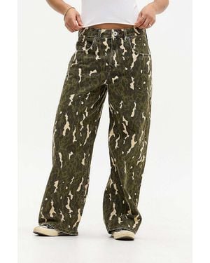 Urban Outfitters Bdg Jaya Animal Camo Jeans - Green