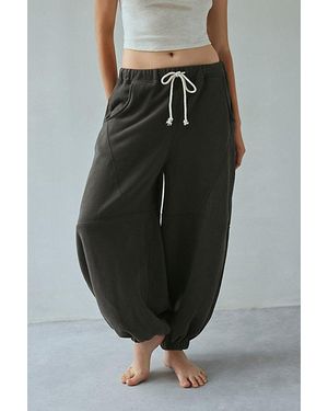 Out From Under Kai Extreme Barrel Sweatpants Pant - Black