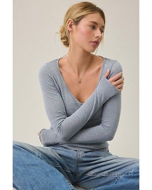 BDG Vivi Plunging Scoop Neck Long Sleeve Tee - Gray