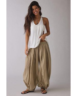 BDG Cloud Low-Rise Baggy Balloon Pant - Brown