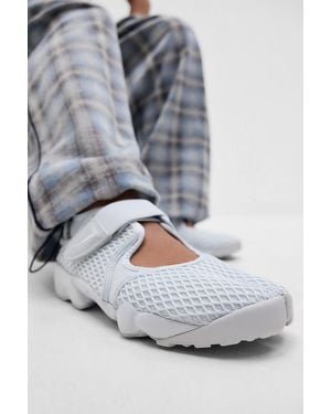 Nike Grey Lace Air Rift Trainers