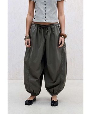 BDG Iris Balloon Trousers - Black