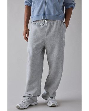 New Balance Sport Essential Open Hem Sweatpant - Gray