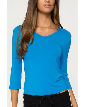 Edikted Toralei Three-Quarter Sleeve V Neck Top - Blue