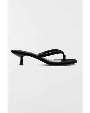 MIA Mia Farren Kitten Heel Thong Sandal - Black