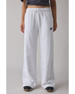 Nike Sportswear Club Fleece Mid-Rise Oversized Sweatpant - Multicolor