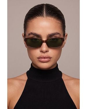 Fifth & Ninth Fifth & Ninth Nara Rectangle Polarized Sunglasses - Black
