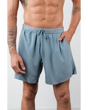 Vitaly Prime Motion Short 7" - White
