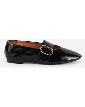 INTENTIONALLY ______ Vartan Buckle Flat Mary Jane - Black