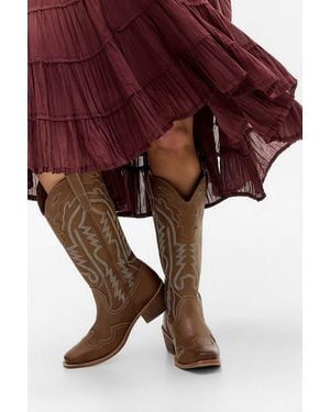 BDG Tan Dallas Western Boots - Red