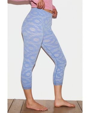 Out From Under Tammy Seamless Lace Capri Trousers M At Urban Outfitters - Blue