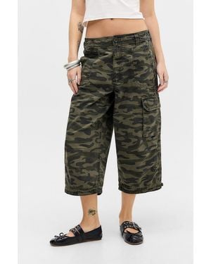 BDG Sydney Loose Cropped Trousers Xs At Urban Outfitters - Green