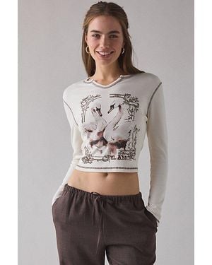 Urban Outfitters Swan El Amor Graphic Notched V-Neck Long Sleeve Baby Tee - Gray