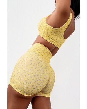 Vitaly Cloud Ii Volley Short - Yellow