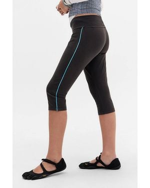 iets frans... Kali Washed Capri Trousers Xs At Urban Outfitters - Black