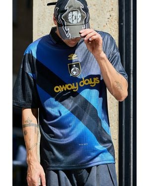 Umbro Skydiver Printed Football Jersey S At Urban Outfitters - Blue
