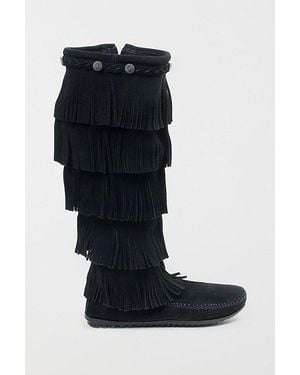 Minnetonka Suede 5-Layer Fringe Boot - Black
