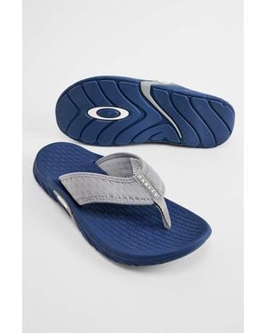 Oakley Operative Flip Flops - Blue
