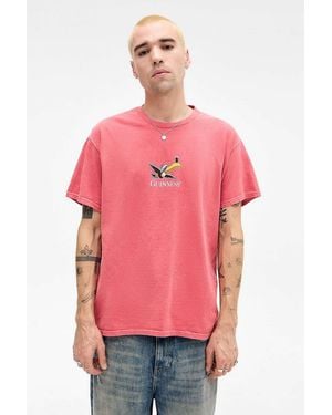 Urban Outfitters Uo Red Guinness Christmas T-shirt - Pink