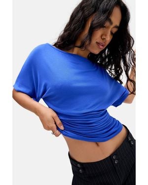 Silence + Noise Silence + Noise Sasha Slash Neck Ruched Waist T-shirt - Blue