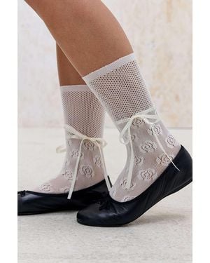 Out From Under Flower Dolly Socks - White