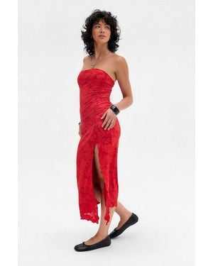 Urban Outfitters Uo Samara Devoré Bandeau Midi Dress - Red