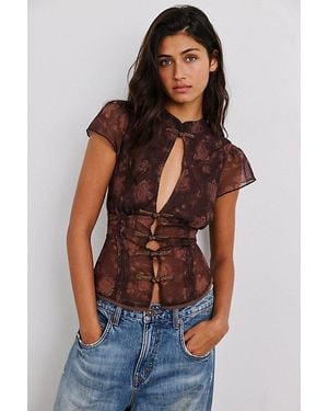 Kimchi Blue Ashley Keyhole Cutout Frog Button Short Sleeve Blouse - Multicolour